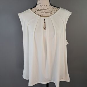 Calvin Klein Woman Plus 2X White Short Sleeve Blouse Gold Chain Accent Top